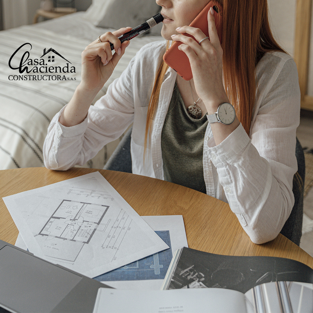 Escríbenos para darte información más detallada sobre Casa Hacienda Constructora S.A.S.